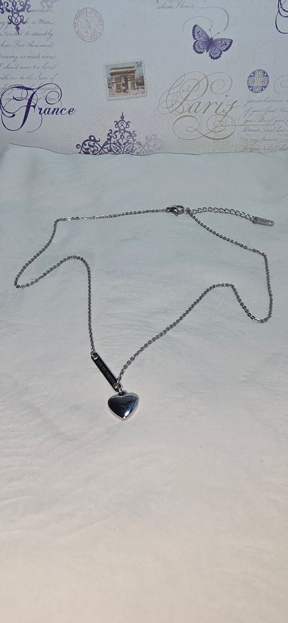 Silver-Tone Chain Necklace with Heart Pendant – K14 Marked Chain & Steel Charm