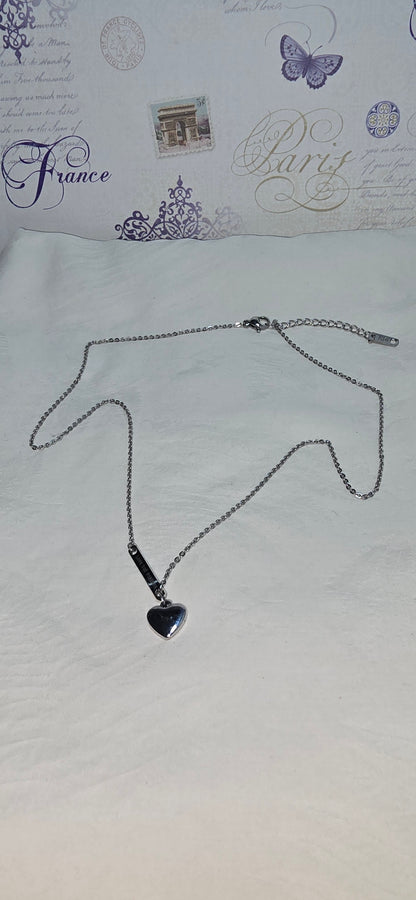 Silver-Tone Chain Necklace with Heart Pendant – K14 Marked Chain & Steel Charm